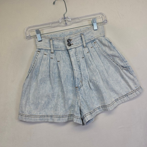 Vintage Made In The Shade Denim Shorts Womens 5 High Waist Pleated Acid Wash USA - Picture 11 of 13